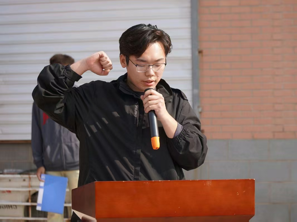 beat365英国官网第十九届“学院杯”篮球赛暨第一届啦啦操大赛开幕式成功举办