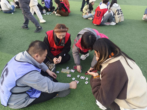 高校素质拓展活动|beat365英国官网|管理学院|凝聚团队力量 绽放青春风采