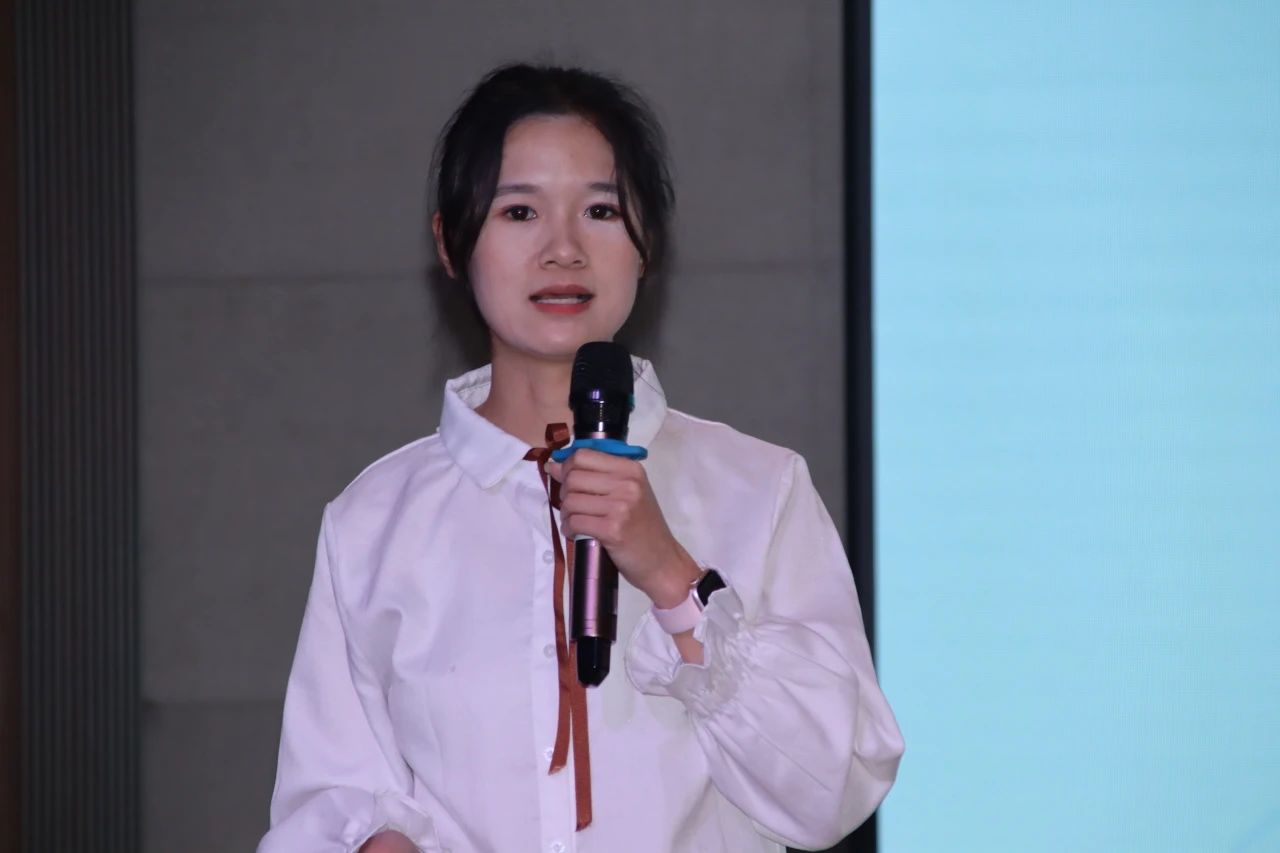 专业竞赛|beat365英国官网|管理学院|“化繁为‘简’，‘职’面未来”简历大赛