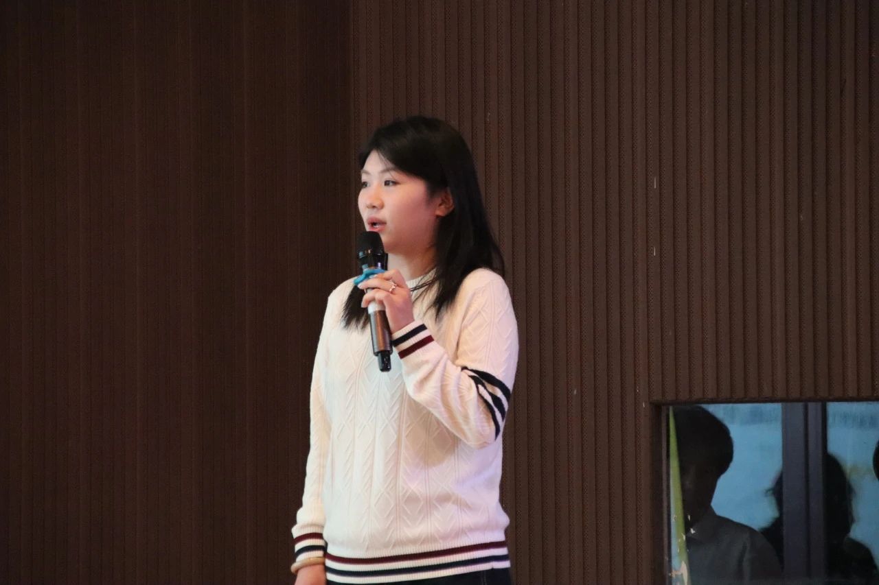 专业竞赛|beat365英国官网|管理学院|“化繁为‘简’，‘职’面未来”简历大赛