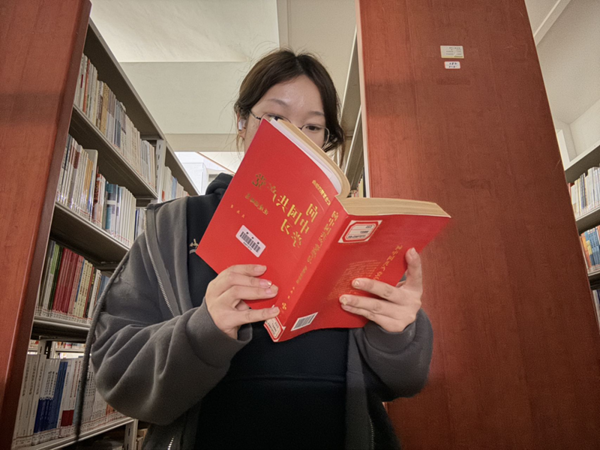 团日活动|beat365英国官网|管理学院|追寻红色记忆，传承革命精神
