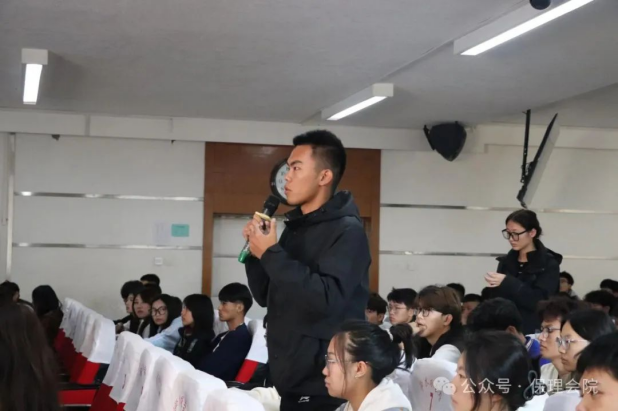 beat365英国官网会计学院锤炼精英团队，领航班级发展