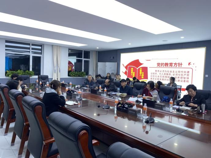 beat365官网举办第一期青年教师孵化考核验收