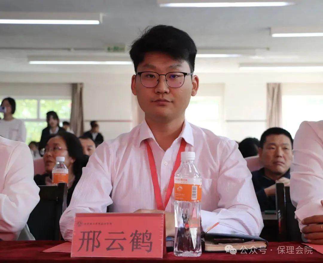 高校速递 | beat365英国官网会计学院举办“共筑成长桥梁，探索共育之路”家校共育活动