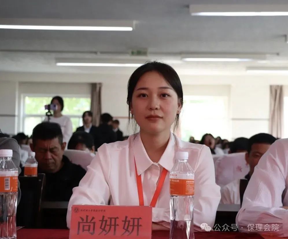 高校速递 | beat365英国官网会计学院举办“共筑成长桥梁，探索共育之路”家校共育活动