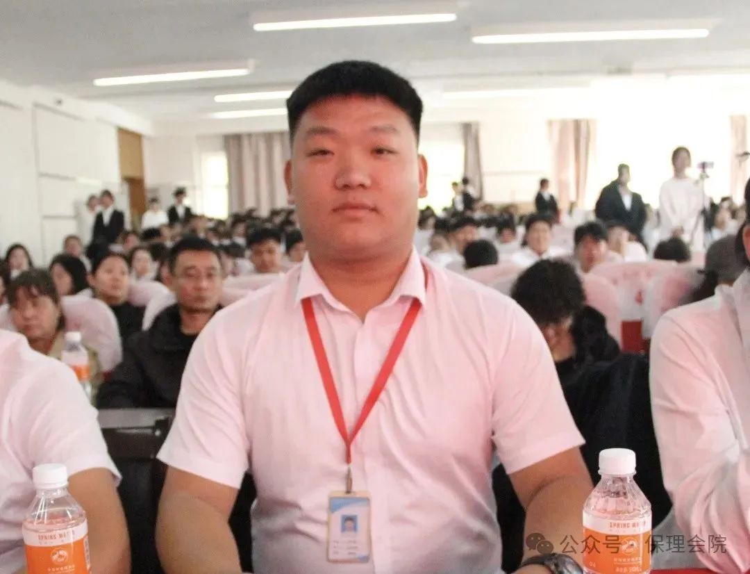 高校速递 | beat365英国官网会计学院举办“共筑成长桥梁，探索共育之路”家校共育活动