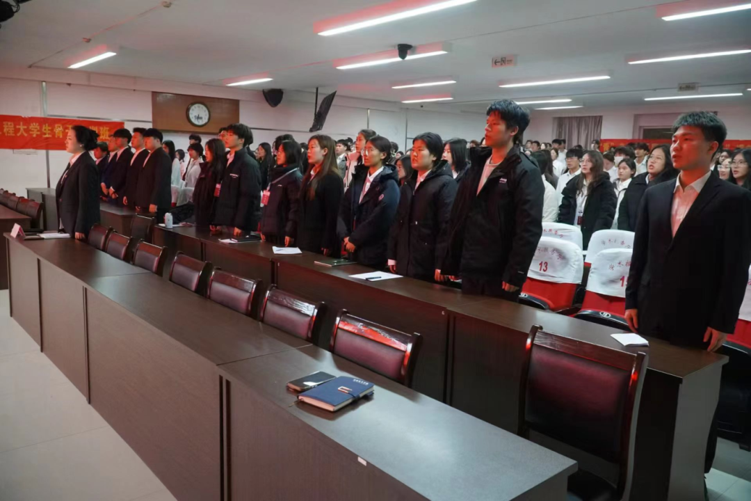 beat365英国官网“青马工程”大学生骨干秋季班圆满落幕