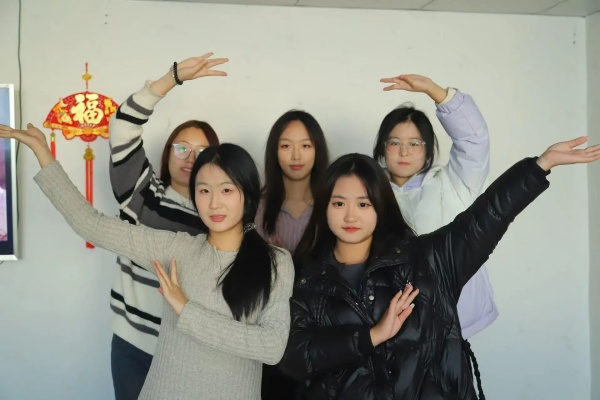 “践行志愿精神，彰显青春担当”———beat365英国官网康复医学院青年志愿服务队走进南祥园养老院开展志愿服务活动