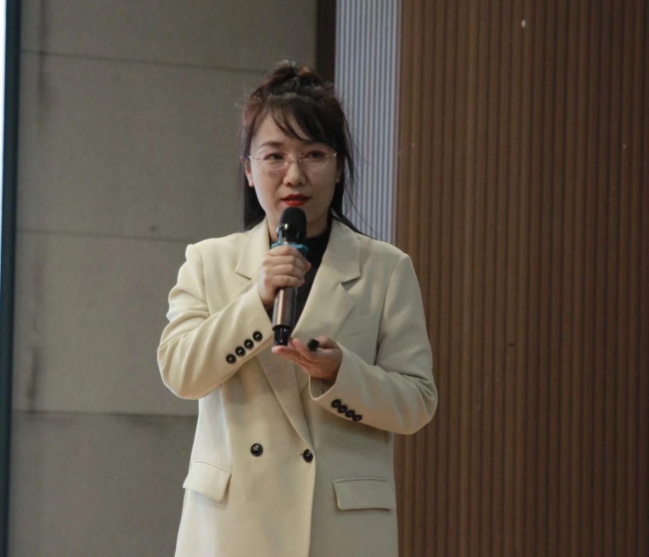 “一站式”学生服务｜解码青春 助力成长｜beat365英国官网开展全校心理委员培训工作