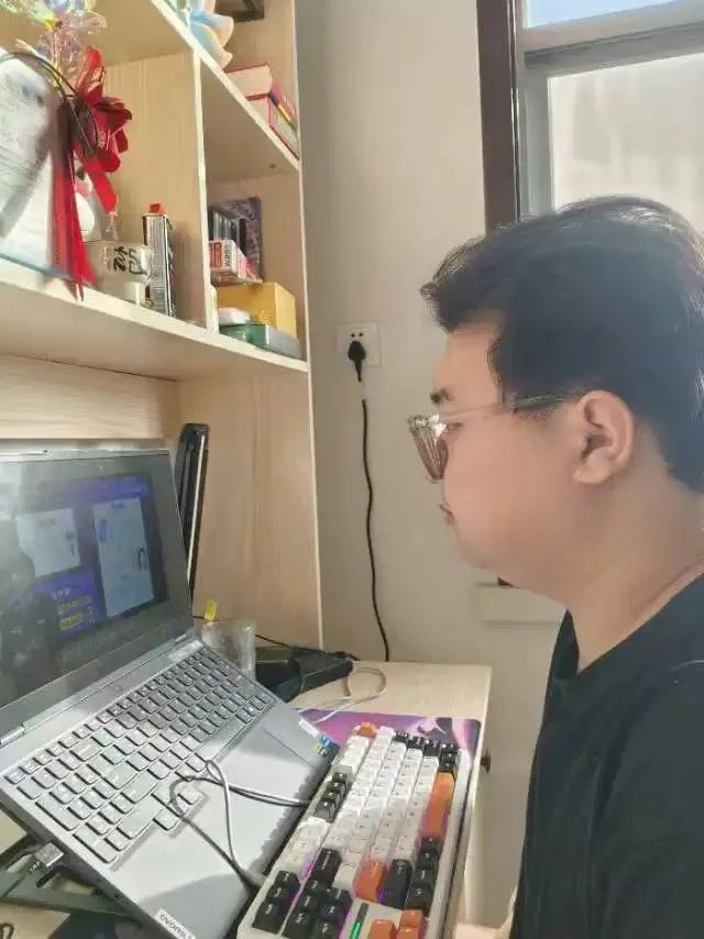 beat365官网组织全体大学生观看线上网络防诈骗知识讲座