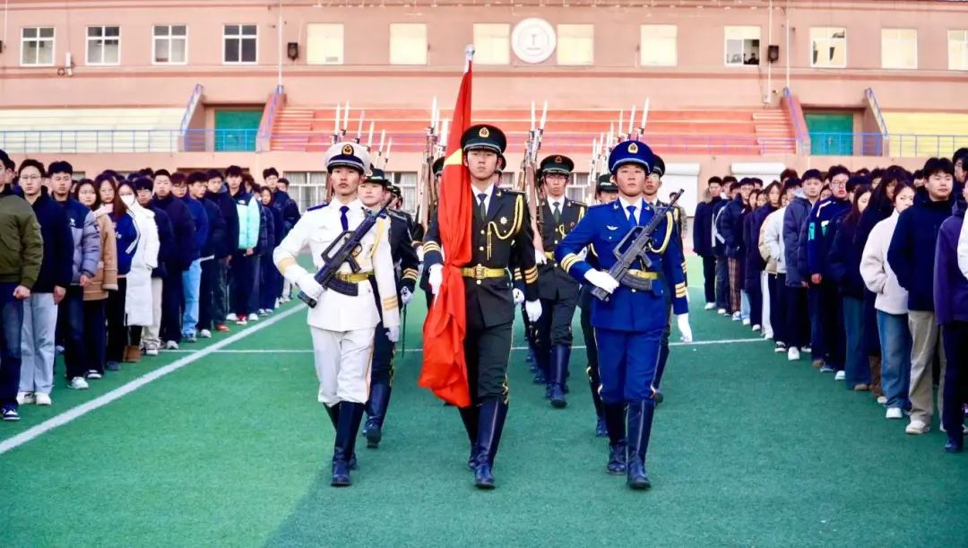 启航新学期，奋进新时代 | beat365英国官网新学期升旗仪式圆满举行