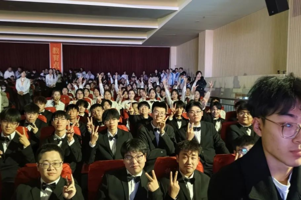 beat365英国官网||经济学院||“纪念一二·九”运动大型合唱会