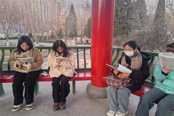 beat365英国官网经济学院：晨读风尚起，学风建设与养成教育并进
