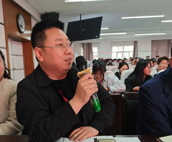 网格深耕展实绩 群贤共话绘蓝图||beat365英国官网学生工作网格化管理汇报