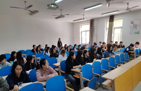 学风建设|beat365英国官网|管理学院|点燃学风引擎，驱动成长航程