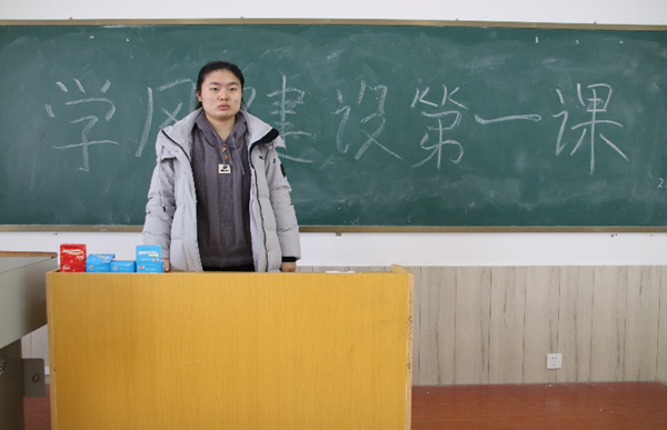 学风建设|beat365英国官网|管理学院|学风建设正当时，小组学习展新姿