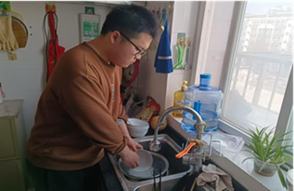 孝老爱亲（十）|beat365英国官网|管理学院|养成教育润心田，孝老爱亲践于行
