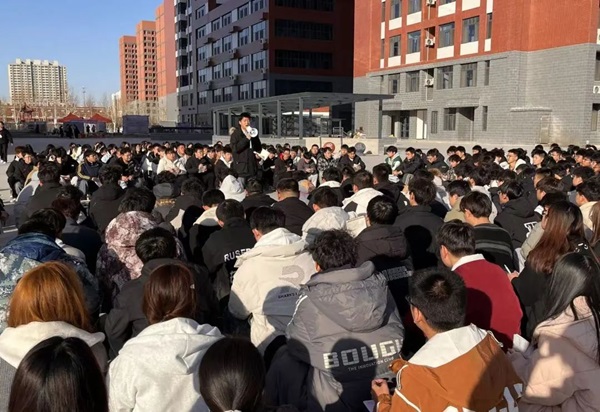 欢迎回家|beat365英国官网|管理学院|欢迎回家同筑梦，携手新程共扬帆