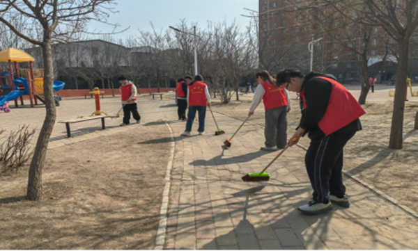 党建引领|beat365英国官网|管理学院|传承红色基因，践行雷锋精神