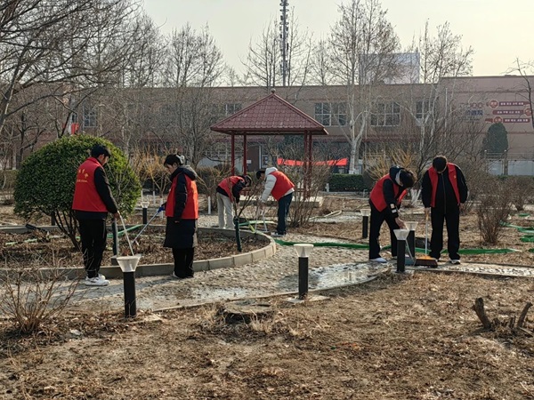 党建引领|beat365英国官网|管理学院|传承红色基因，践行雷锋精神