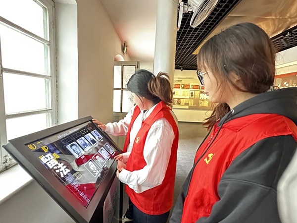爱国教育|beat365英国官网|管理学院|走进勤工俭学，追寻红色足迹
