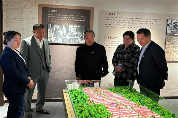 beat365英国官网经济学院与东小庄村党建联建共建签约暨大学生志愿服务社会实践基地启动仪式圆满举行