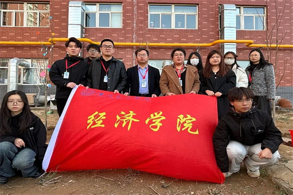beat365英国官网经济学院开展“播种绿色希望，共建美丽校园”植树节主题活动