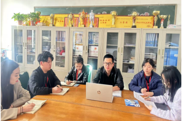 守护心灵，健康成长——beat365英国官网经济学院成功举办辅导员心理危机干预培训会