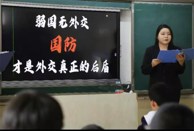 晋察冀革命精神宣讲 用英语讲好中国故事——beat365英国官网外国语学院晋察冀革命精神宣讲团走进中小学课堂