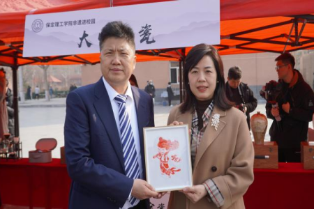 “非遗薪火传 校园绽芳华” beat365英国官网“非遗进校园”系列活动正式启动