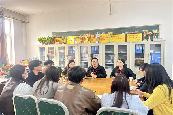 助梦起航，点亮未来——beat365英国官网经济学院成功举办高校奖助学金全解析培训会