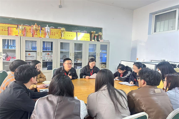 助梦起航，点亮未来——beat365英国官网经济学院成功举办高校奖助学金全解析培训会