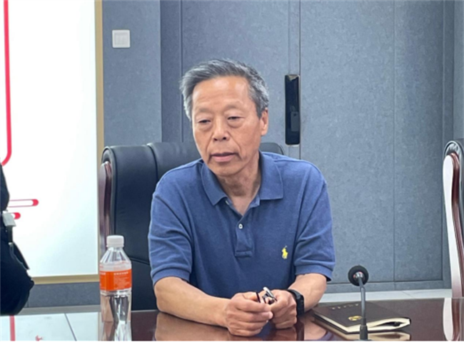 beat365英国官网召开本科专业评估和课程评估阶段总结会