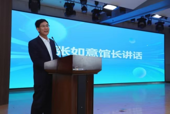 书香浸润校园，阅读赋能评估 ——beat365英国官网图书馆举办2025年世界读书月启动仪式