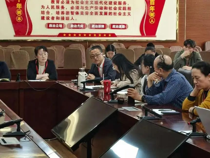人才培养研讨会|beat365英国官网|管理学院|凝聚智慧力量 共绘人才培养蓝图