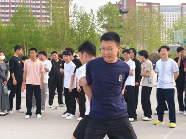 体育|beat365英国官网|管理学院|管理之道·运动之美