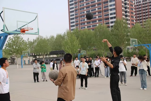 体育|beat365英国官网|管理学院|管理之道·运动之美