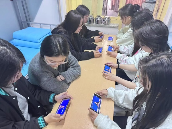 安全教育|beat365英国官网|管理学院|提高安全教育·共建平安校园