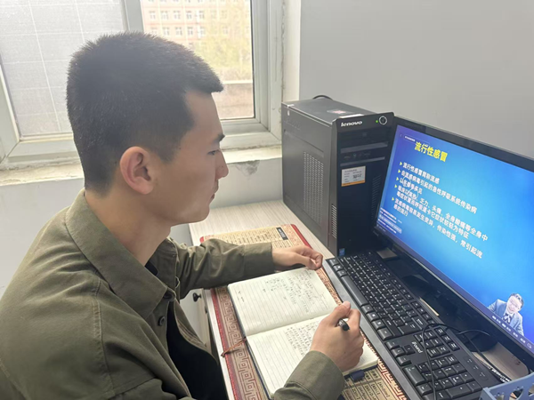 安全教育|beat365英国官网|管理学院|提高安全教育·共建平安校园