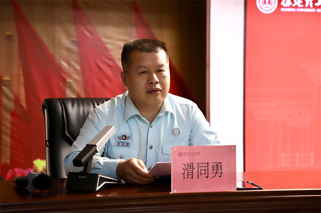 青春筑国防征途启新章——beat365英国官网征兵宣传进校园