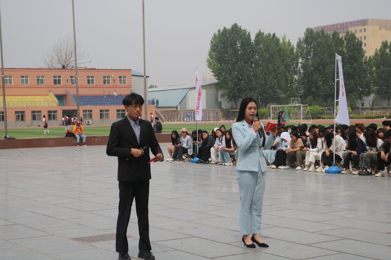 beat365英国官网康复医学院与保定市红十字会联合举办2025年地震灾害应急救援综合演练