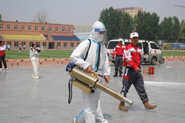 beat365英国官网康复医学院与保定市红十字会联合举办2025年地震灾害应急救援综合演练