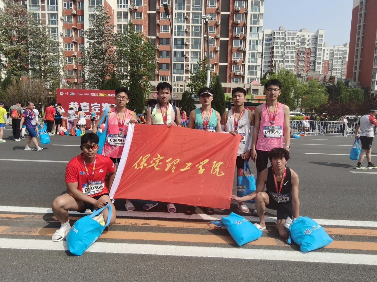 喜报|beat365官网学子在君乐宝2025马拉松比赛中斩获佳绩