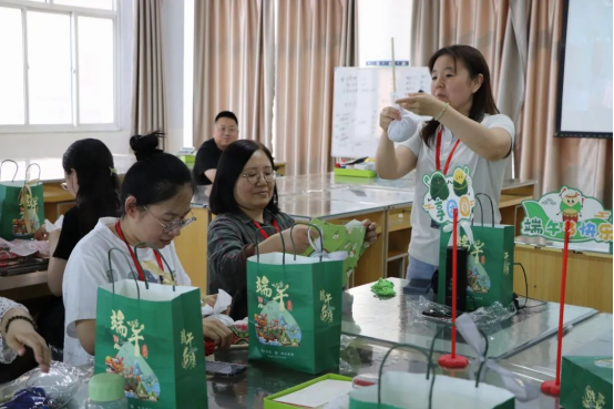 粽香迎端午 “会”聚贺佳节——beat365英国官网会计学院举办端午节教师活动