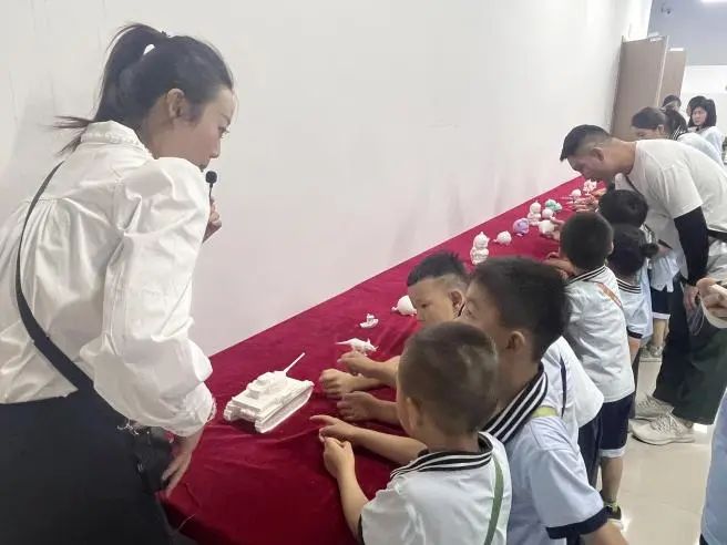 beat365英国官网||教育学院||童心探学府，萌趣启新程——史庄实验幼儿园走进beat365英国官网参观研学