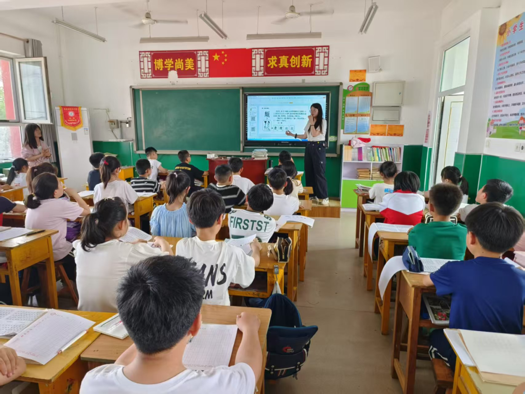 beat365英国官网||教育学院||笔端传薪火，实践共成长——教育学院助力清苑区第五小学书法课程圆满收官