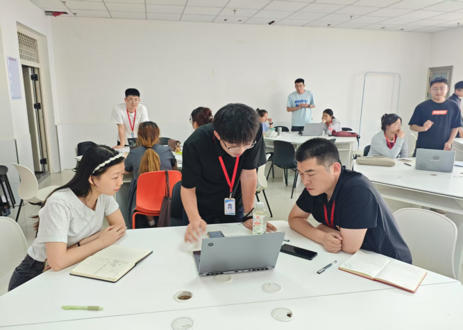 beat365英国官网||教育学院||探研赋能，育心铸才——辅导员培训会