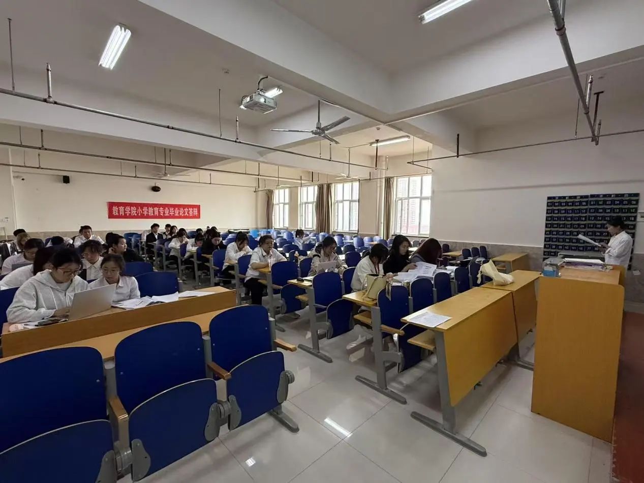beat365英国官网‖教育学院‖教育学院论文答辩：学术精进的关键契机