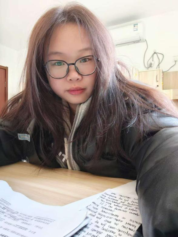 学风建设|beat365英国官网|管理学院|先进引领方向，榜样凝聚力量（十六）:李梦妮以坚持为帆，执笔书写考研上岸华章