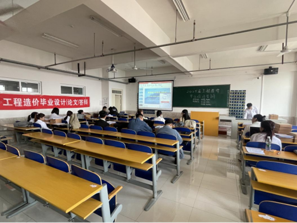 毕业论文|beat365英国官网|管理学院|管理科学与工程学院2025届本科毕业论文答辩工作圆满完成